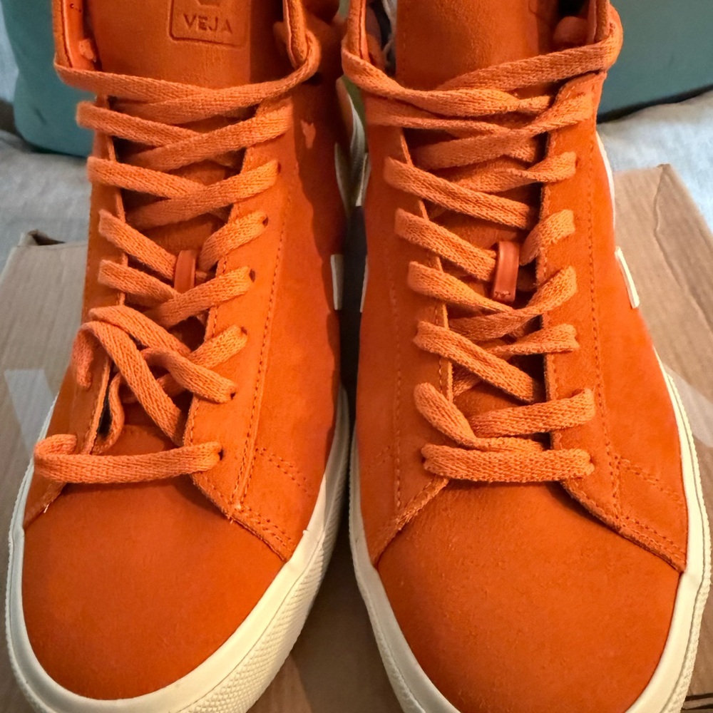 Veja Vibrant Orange High-Tops - Picture 2 of 9